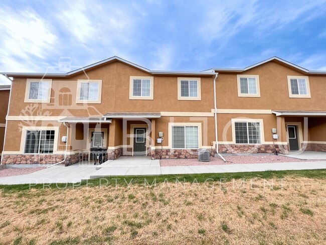 Building Photo - 7661 Silver Larch Pt