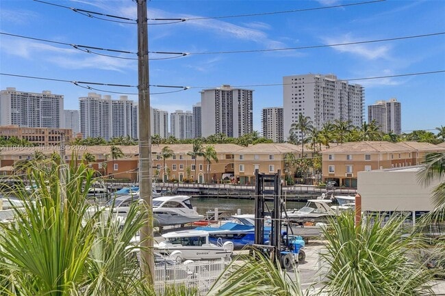 Building Photo - 18800 NE 29th Ave