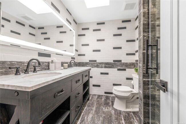 Building Photo - 6 Squirrel Hill