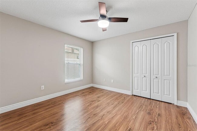 Building Photo - 25946 Buckthorn Ave
