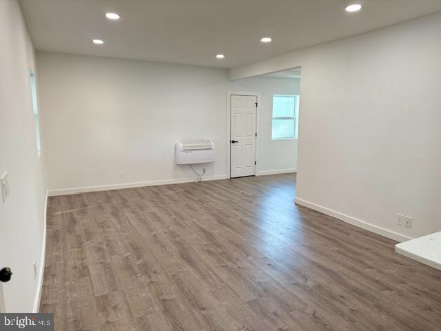 Building Photo - 6366 Rogers Ave