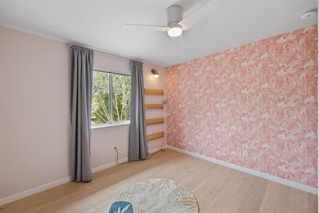 Building Photo - 12761 Council Bluff Dr