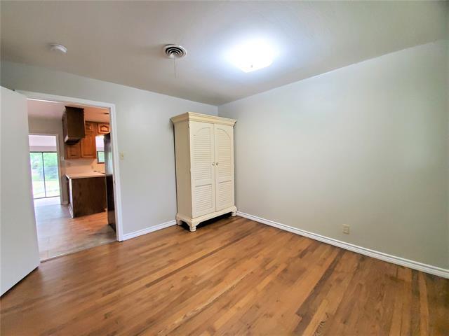 Building Photo - 2115 Glenwood Ln