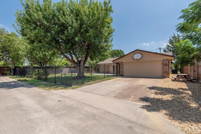 Building Photo - Now available for immediate move-in!