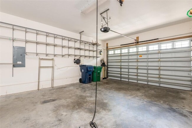 Building Photo - 2876 Bayshore Trails Dr