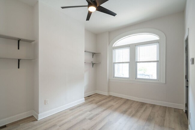 Building Photo - 5102 Spruce St