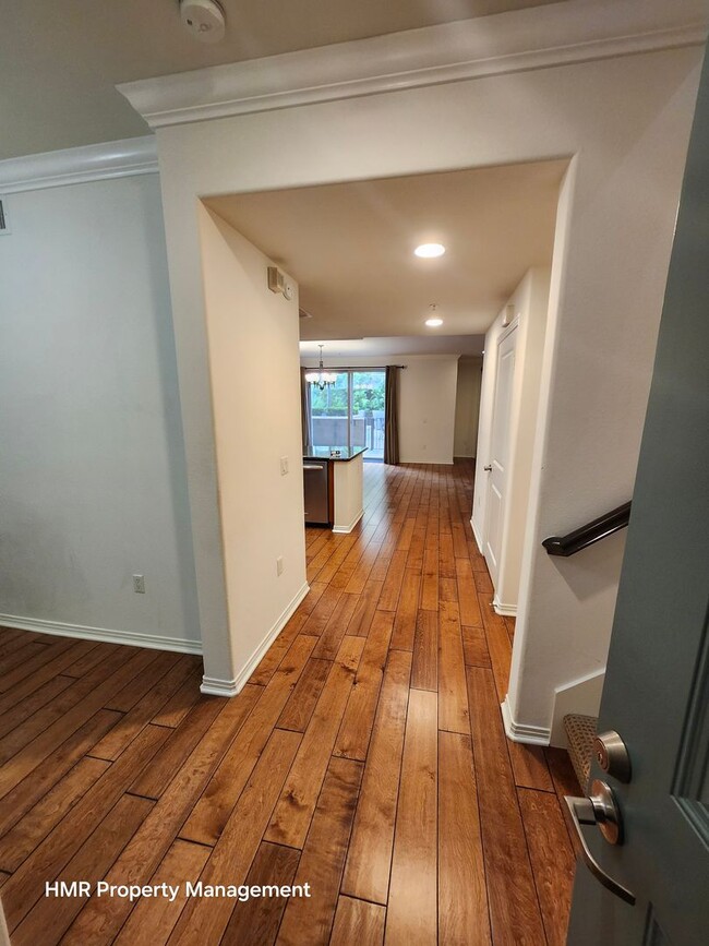 Building Photo - 2 bed 2.5 bath condominium at Lake at Waln...
