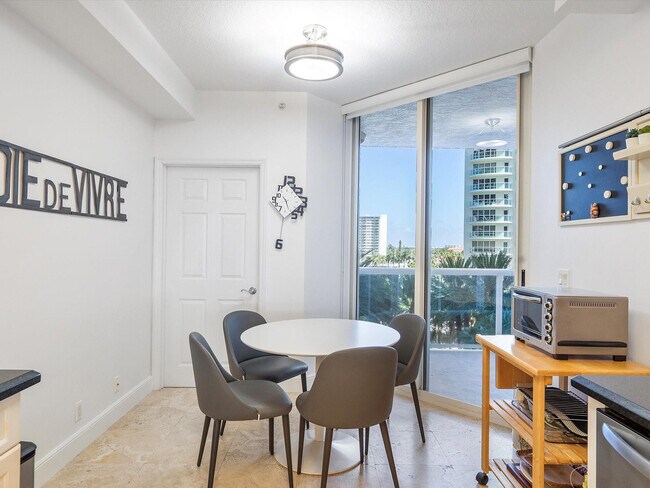 Building Photo - 3200 N Ocean Blvd