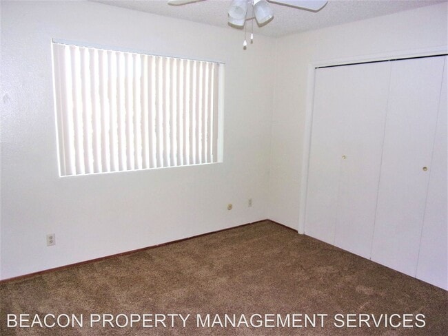 Building Photo - 717 N Pleasant Ave