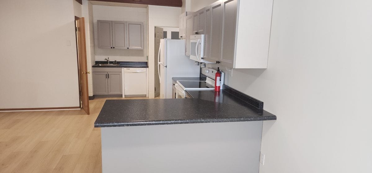 Building Photo - 311 Division St