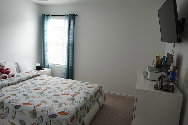 Building Photo - 231 Milliner Lp