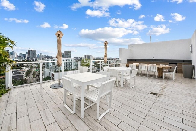 Building Photo - 4250 Biscayne Blvd