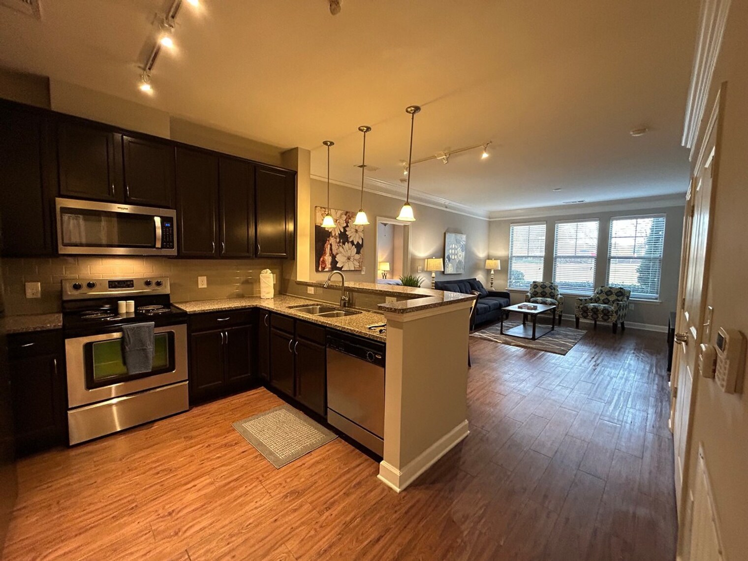 Building Photo - 11134 Medlock Bridge Rd