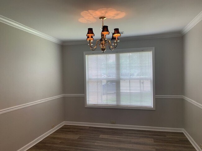 Building Photo - Canterfield Ranch Home      250721