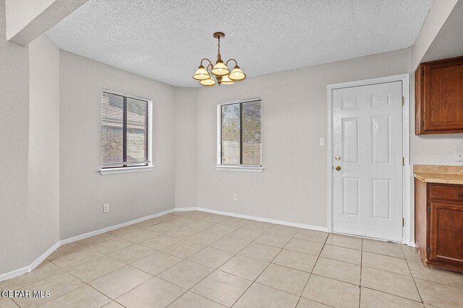 Building Photo - 5224 Roger Maris Dr