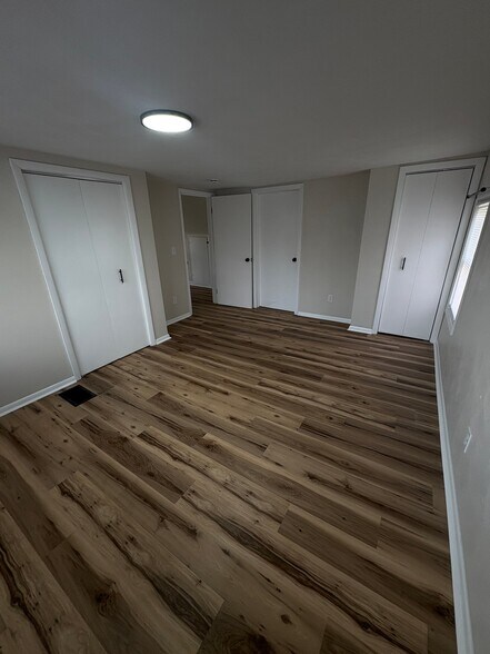 Building Photo - 26 Walnut Ct