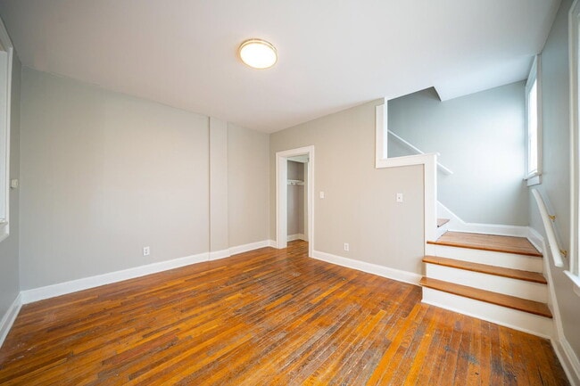 Building Photo - 75 E Markison Ave