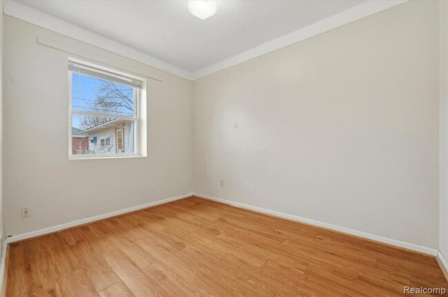 Building Photo - 1198 E Hudson Ave