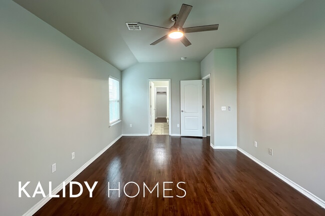 Building Photo - 2901 Cider Mill Ln