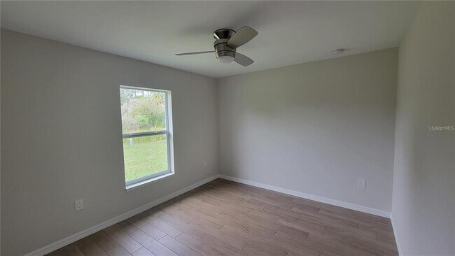 Building Photo - 5483 Gagnon Terrace