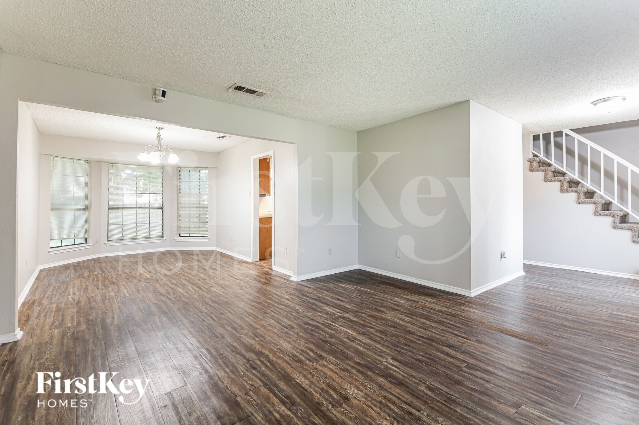 Building Photo - 1403 Bradford Pl