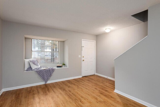 Building Photo - 1509 Nantahala Blvd