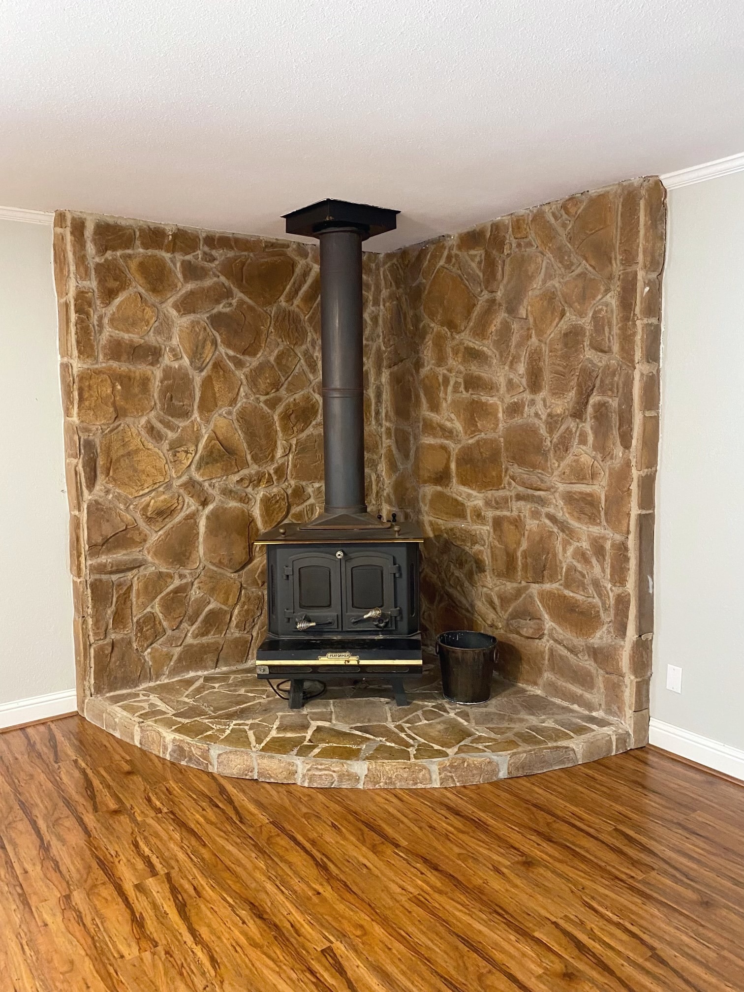 Wood burning fire place - 13372 FM 2710