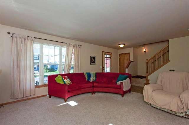 Primary Photo - 8867 Sunstone Ln