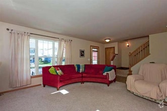 Building Photo - 8867 Sunstone Ln