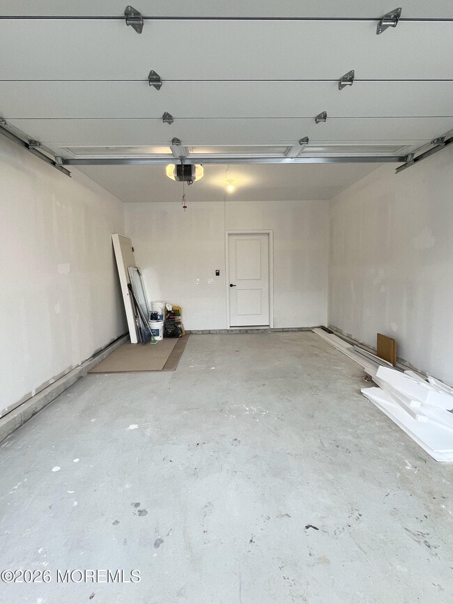 Building Photo - 10 Johnson Ave