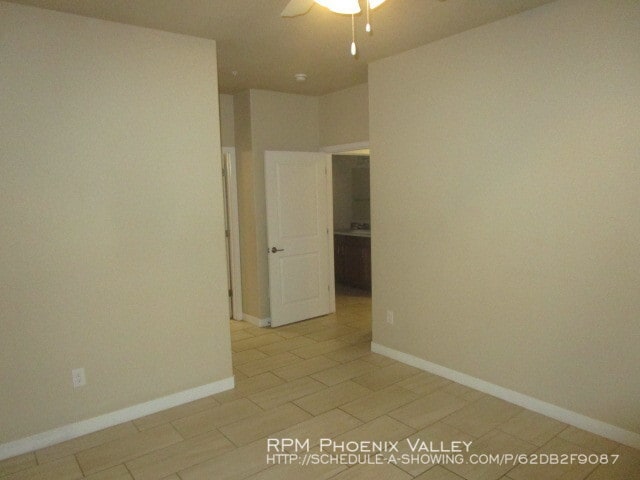 Building Photo - 2525 E Siesta Ln