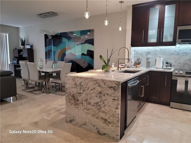 Building Photo - 9706 Darlington Pl