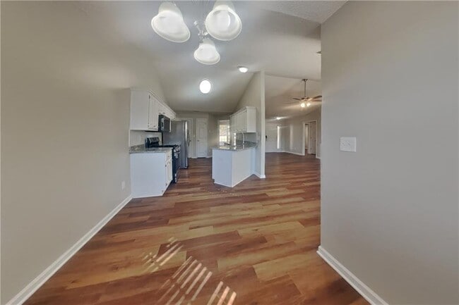 Building Photo - 257 Ashland Park Ct SE