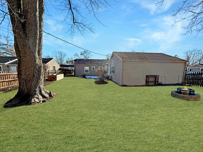 Building Photo - 980 Wilmette Terrace