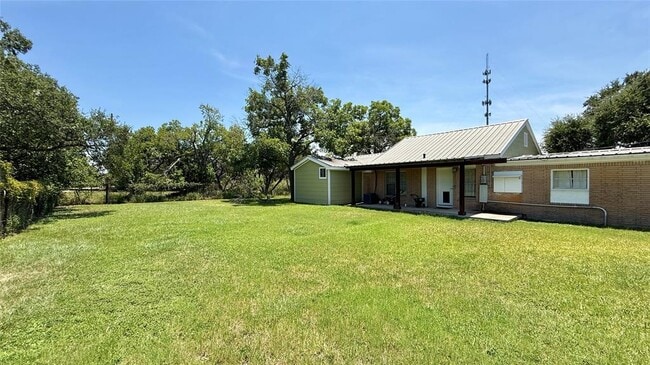 Building Photo - 350 Co Rd 201