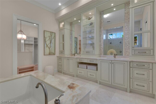 Building Photo - 2250 Crayton Rd