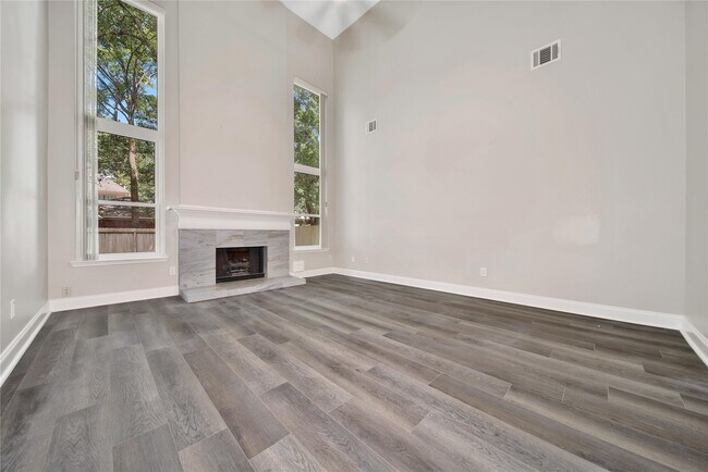 Building Photo - 11 Windledge Pl
