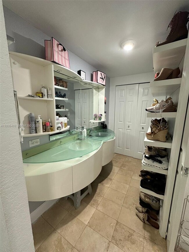 Building Photo - 13854 SW 67th Terrace