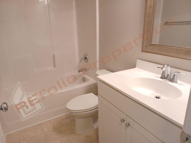 Building Photo - Great news! Application fee will be credited toward your first month’s rent upon lease is execute...