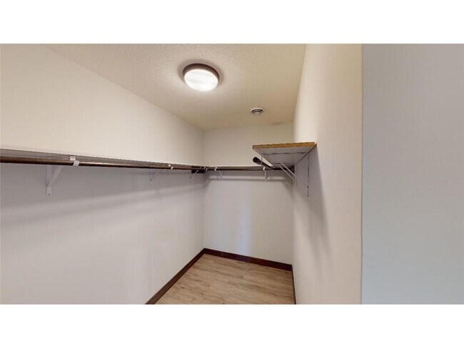 Building Photo - 11744 Kings Ln