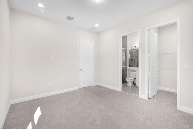 Building Photo - 10990 Violet Mdw St