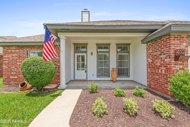 Building Photo - 412 Crest Cir