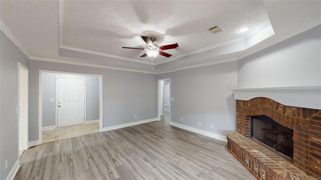 Building Photo - 275 Allen Dr