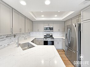 Building Photo - Mission Viejo Gem! Private Yard, Vaulted Ceilings & Resort-Style Pool + Spa