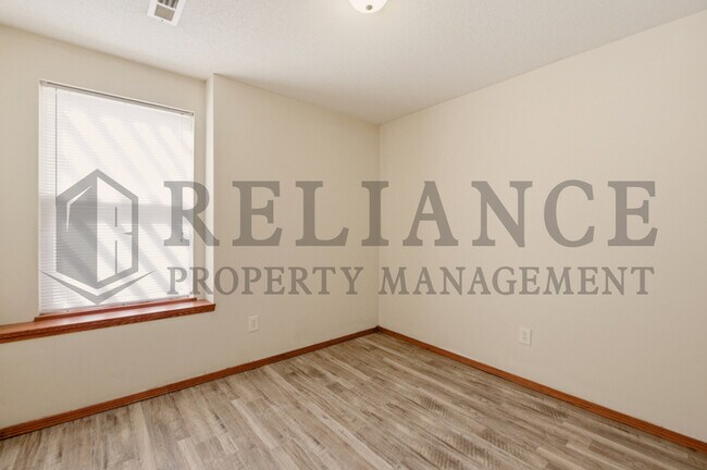 Building Photo - 9922 E Kinkaid Cir