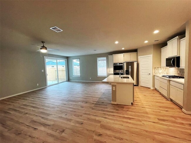 Building Photo - 29243 Pikes Peak Dr