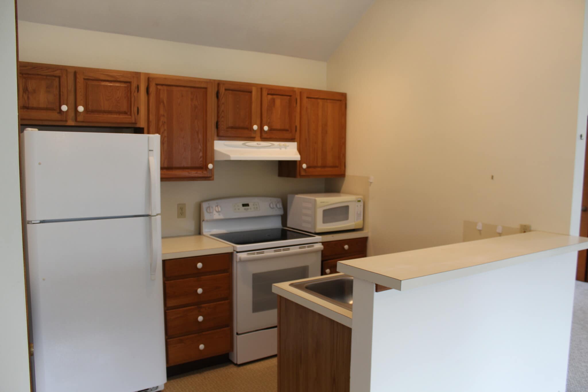 Building Photo - 121 Main St