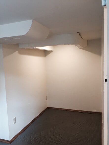 Building Photo - 1149 E Dayton St