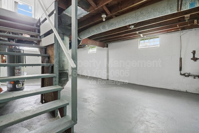 Building Photo - 782 Whitethorne Ave