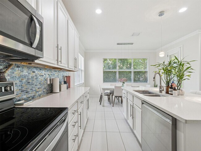 Building Photo - 4325 Large Leaf Ln